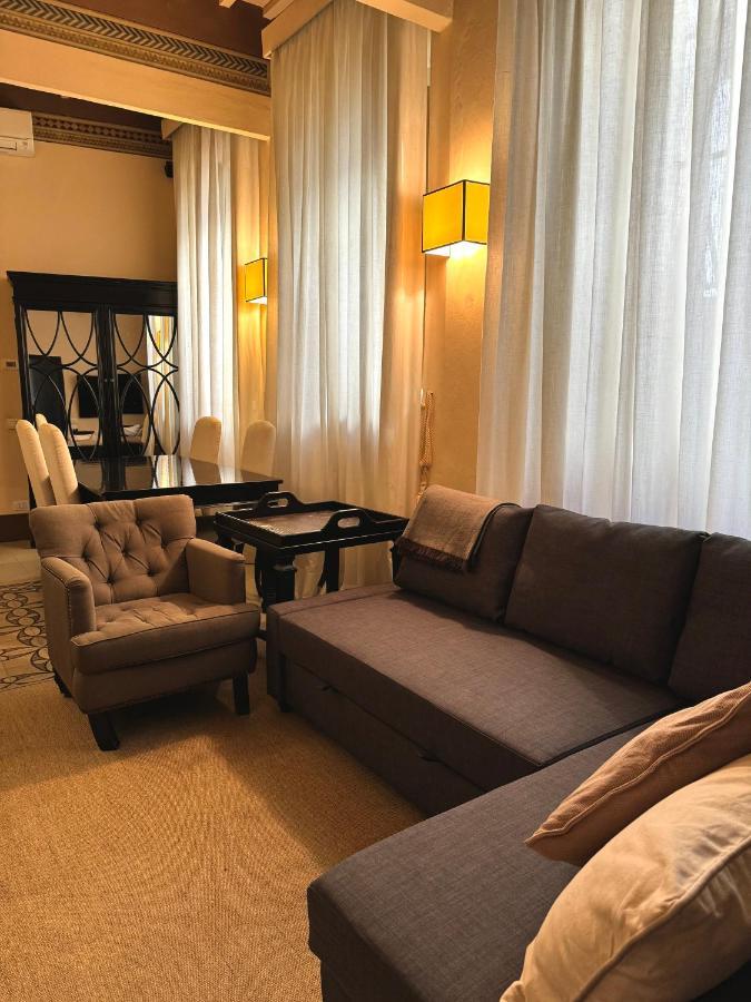 Residenza Del Corso Apartment อาเรซโซ ภายนอก รูปภาพ