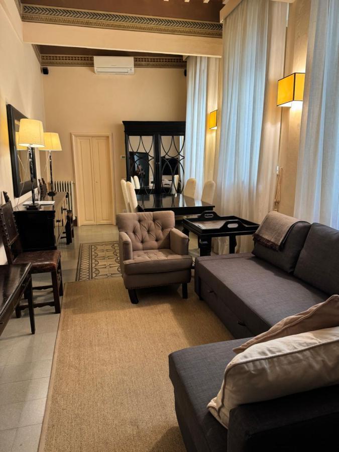 Residenza Del Corso Apartment อาเรซโซ ภายนอก รูปภาพ